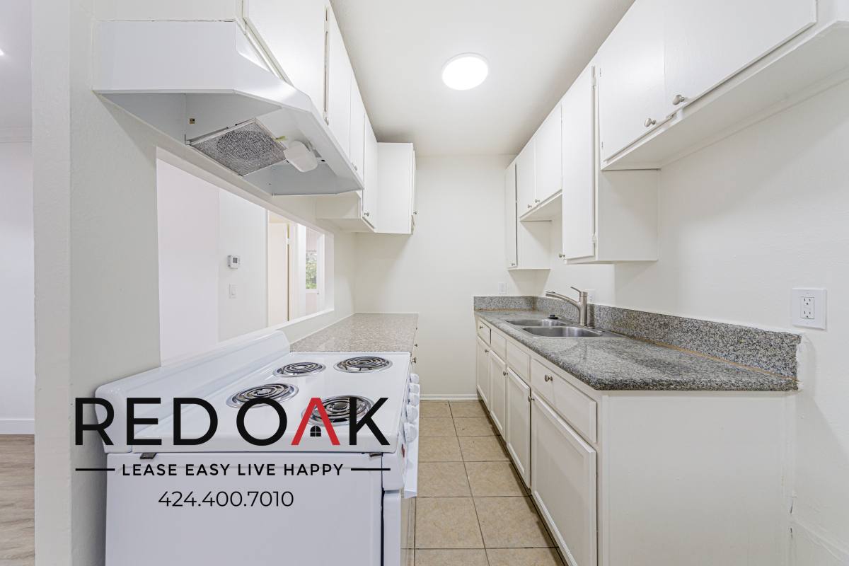 Condo for rent at 13043 Vanowen St #5, North Hollywood, CA 91605