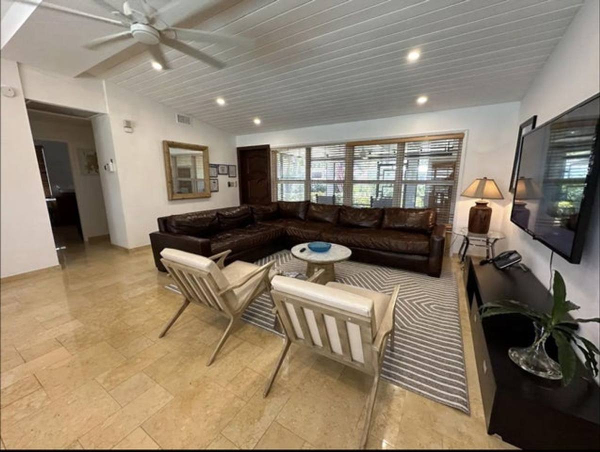 House for rent at 2524 Gulfstream Lane, Fort Lauderdale, FL 33312
