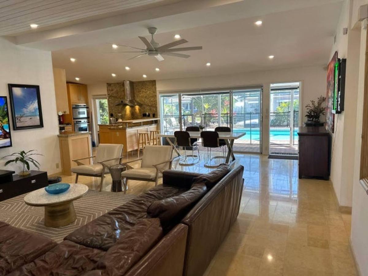 House for rent at 2524 Gulfstream Lane, Fort Lauderdale, FL 33312