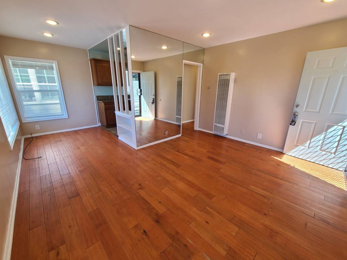 Apartment for rent at 4717 E Ocean Blvd, Long Beach, CA 90803