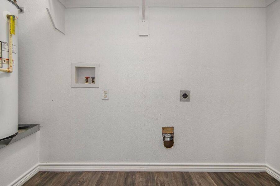 Apartment for rent at 2621 Lee Ave #B, Fort Worth, TX 76164