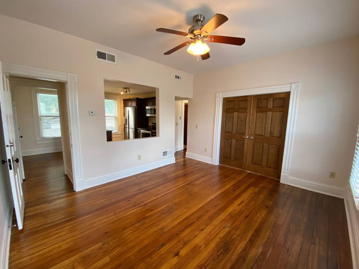 Apartment for rent at 694 Kerr St, Columbus, OH 43215