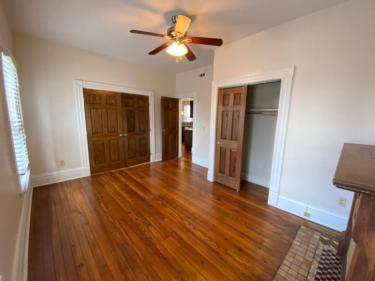 Apartment for rent at 694 Kerr St, Columbus, OH 43215