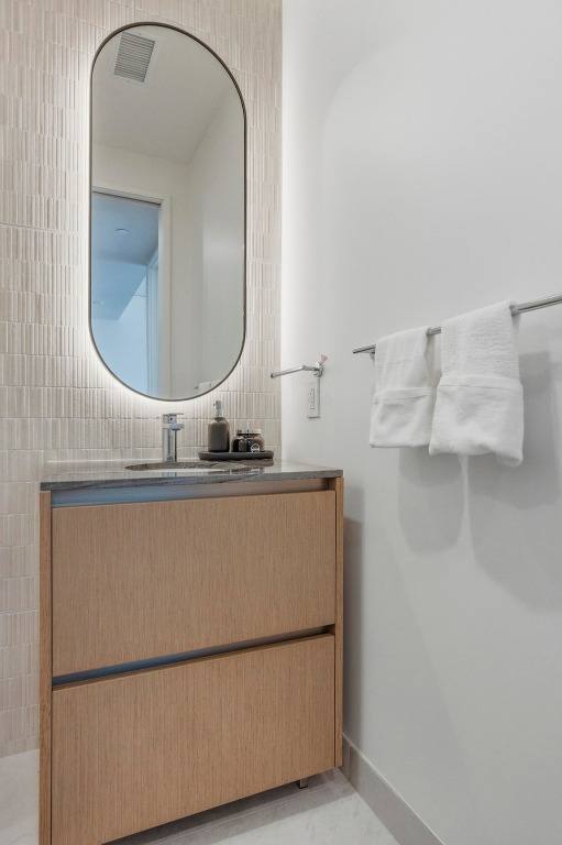 610 Davis St #2710, Austin, TX 78701 - Apartment For Rent - Image 10