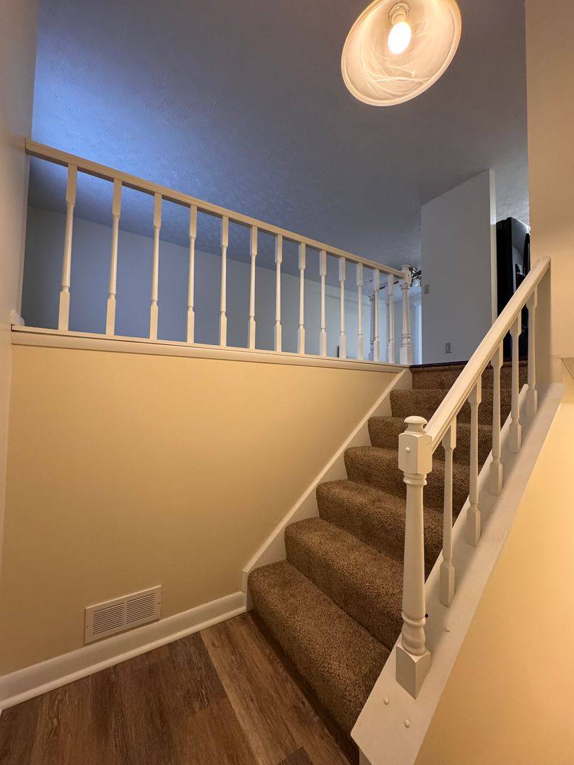 House for rent at 300 Pegotty Court NE, Warren, OH 44484