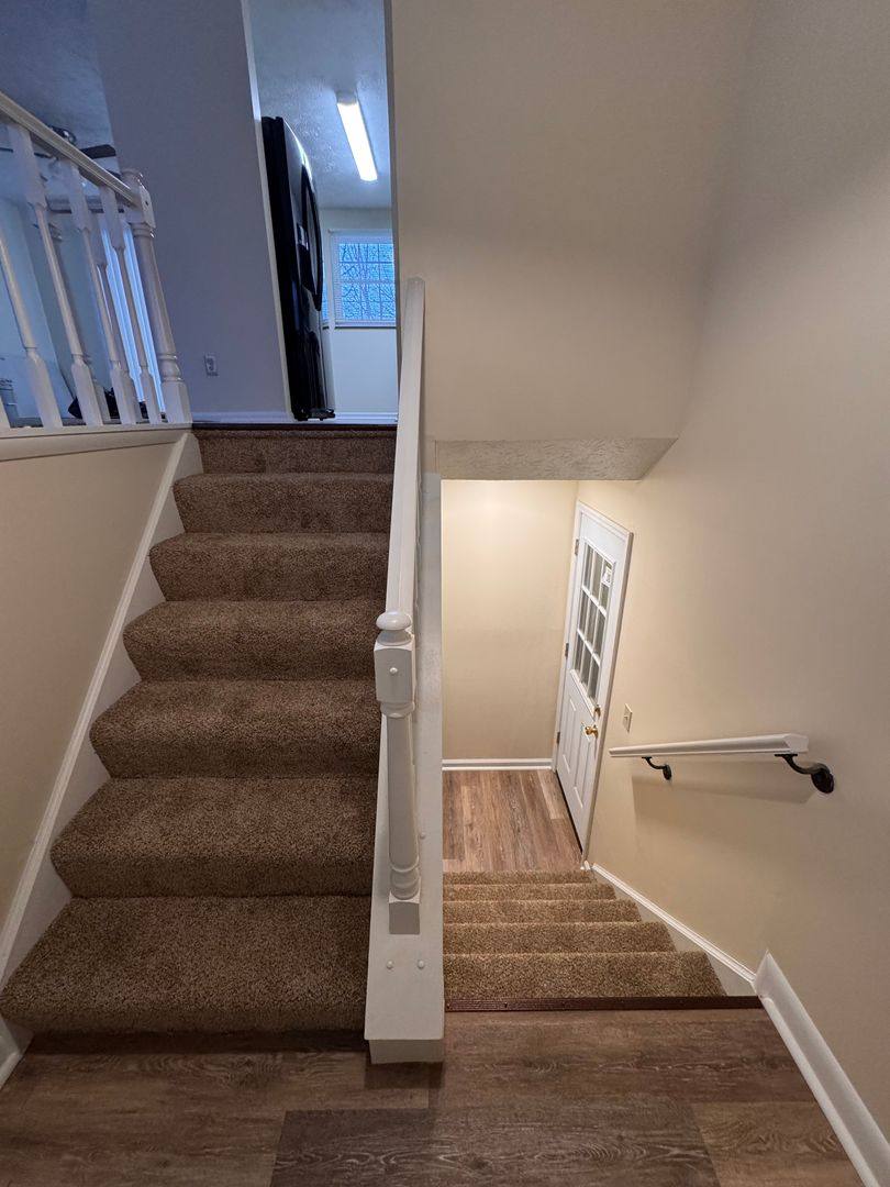 House for rent at 300 Pegotty Court NE, Warren, OH 44484