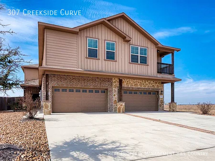 Apartment for rent at 307 Creekside Curve, New Braunfels, TX 78130