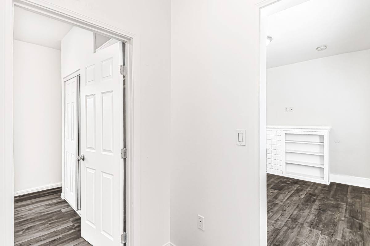 Apartment for rent at 908 Martin Luther King Jr, Long Beach, CA 90813