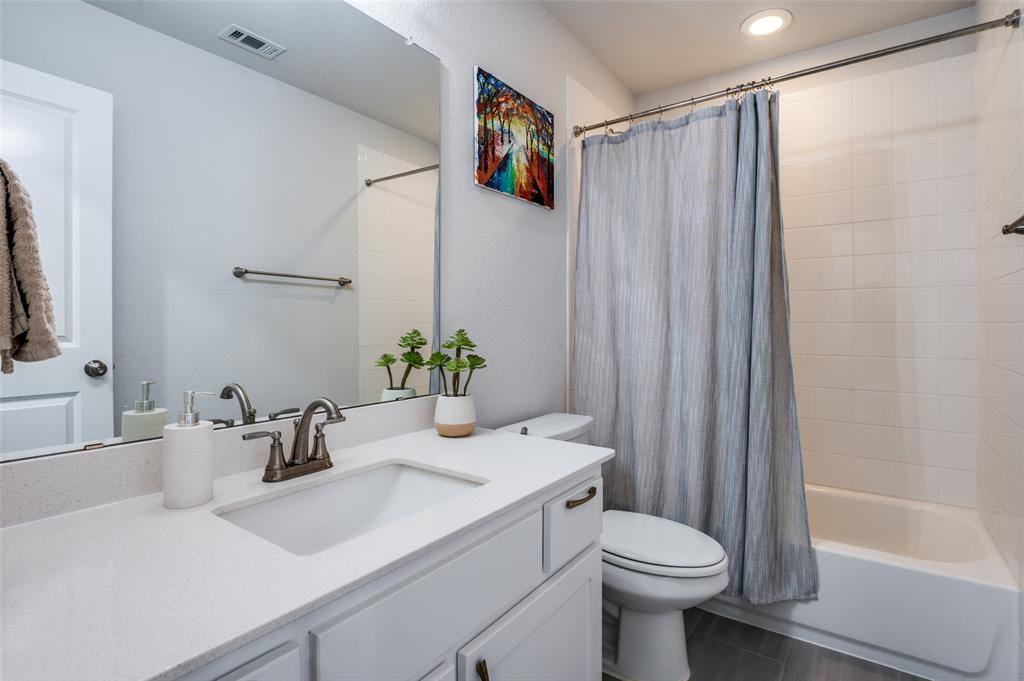 Apartment for rent at 8468 Wembley, The Colony, TX 75056