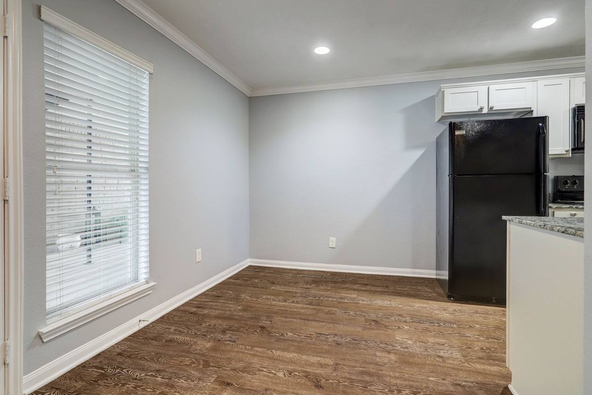 Apartment for rent at 835 Heights, Houston, TX 77007