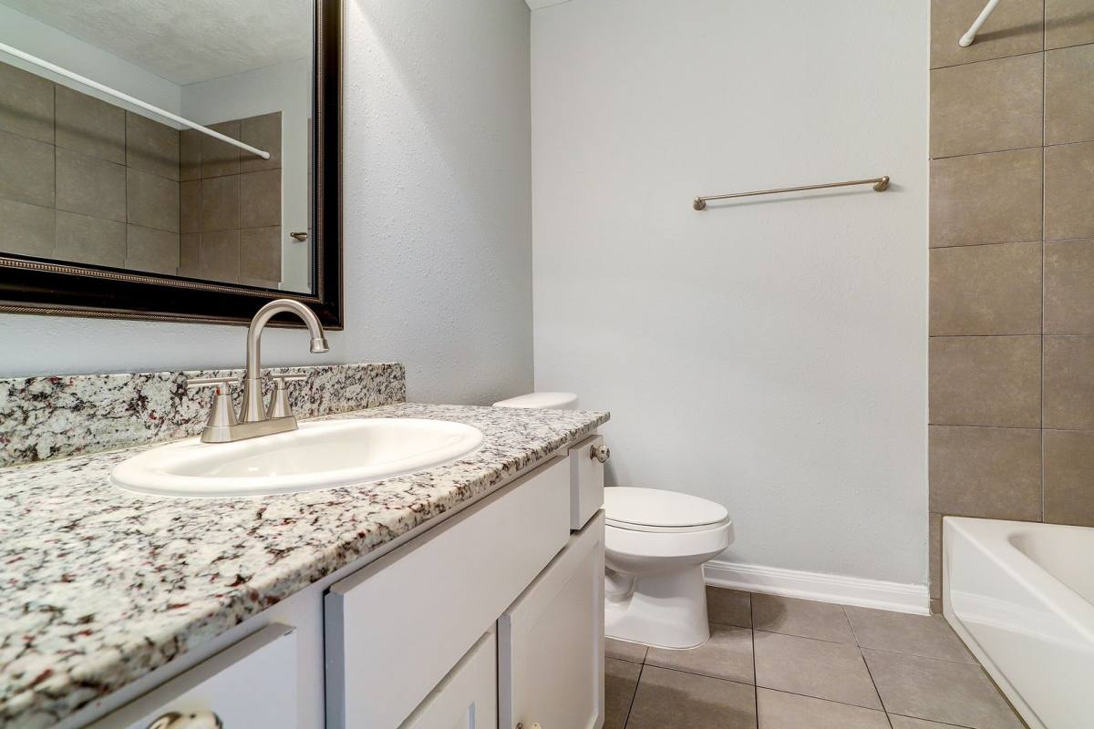 Apartment for rent at 835 Heights, Houston, TX 77007