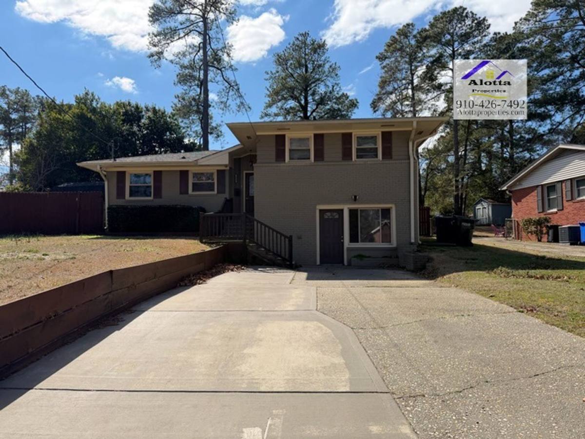 House for rent at 1817 McGougan Rd, Fayetteville, NC 28303