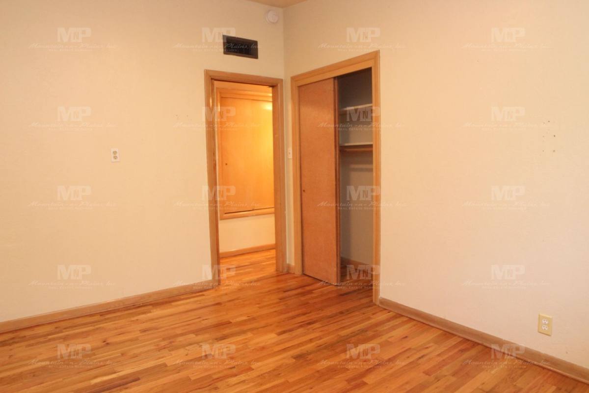 Townhouse for rent at 523 S Grant Ave, Fort Collins, CO 80521