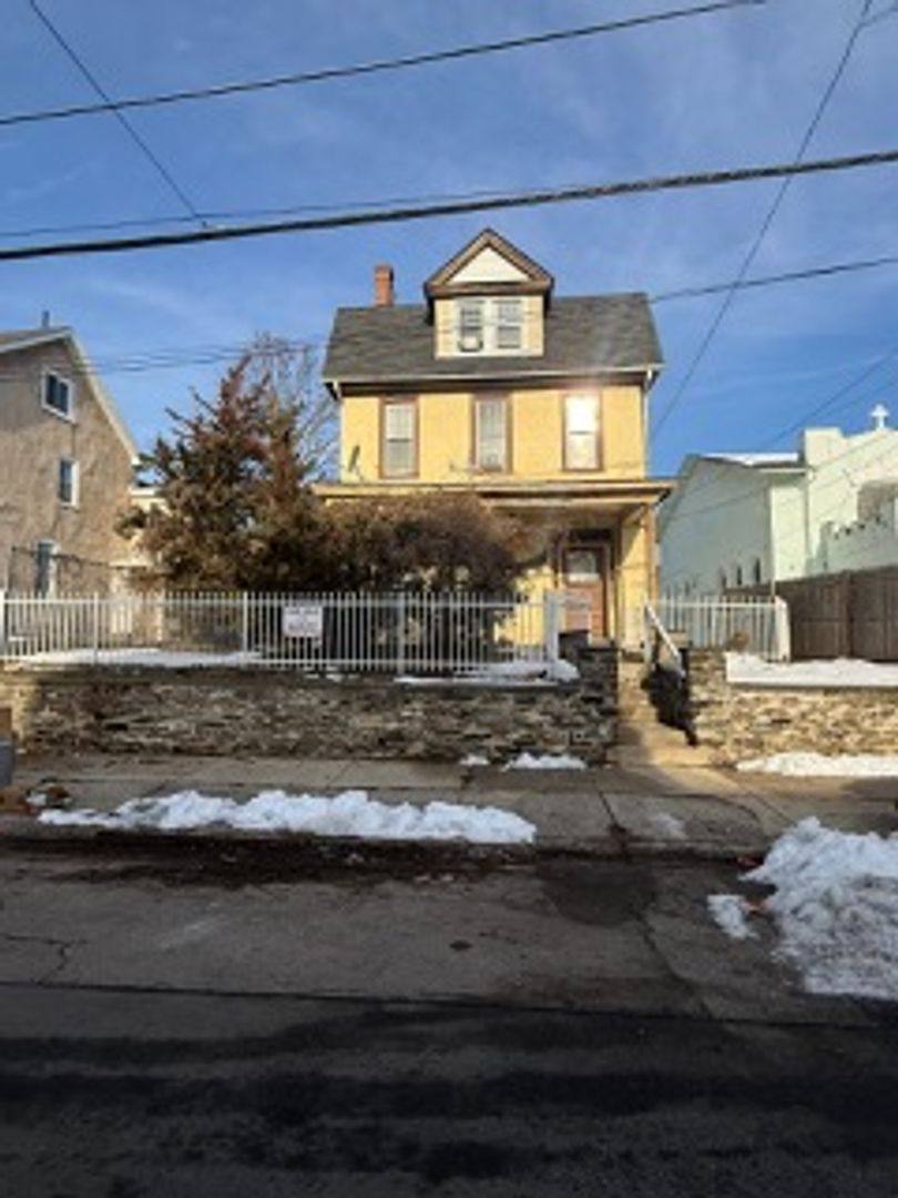 Apartment for rent at 321 E Price St, Philadelphia, PA 19144