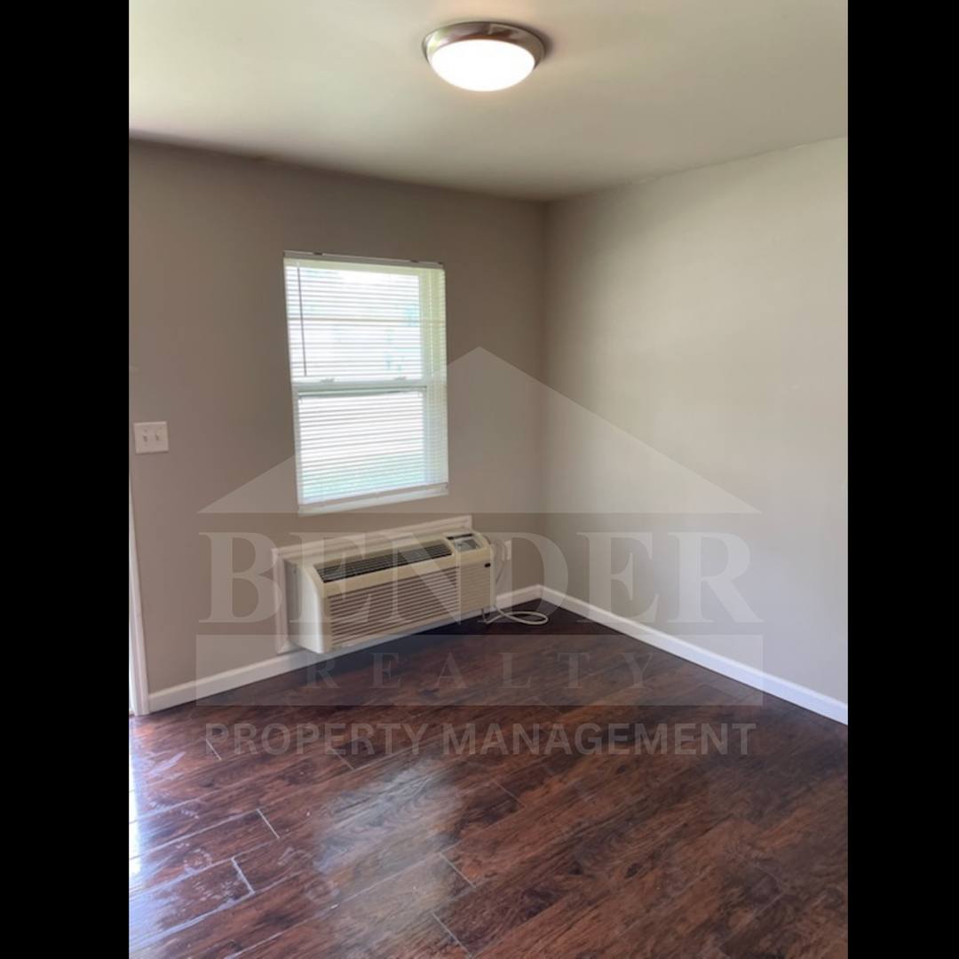 Apartment for rent at 563 Central Ave, Cleveland, TN 37312