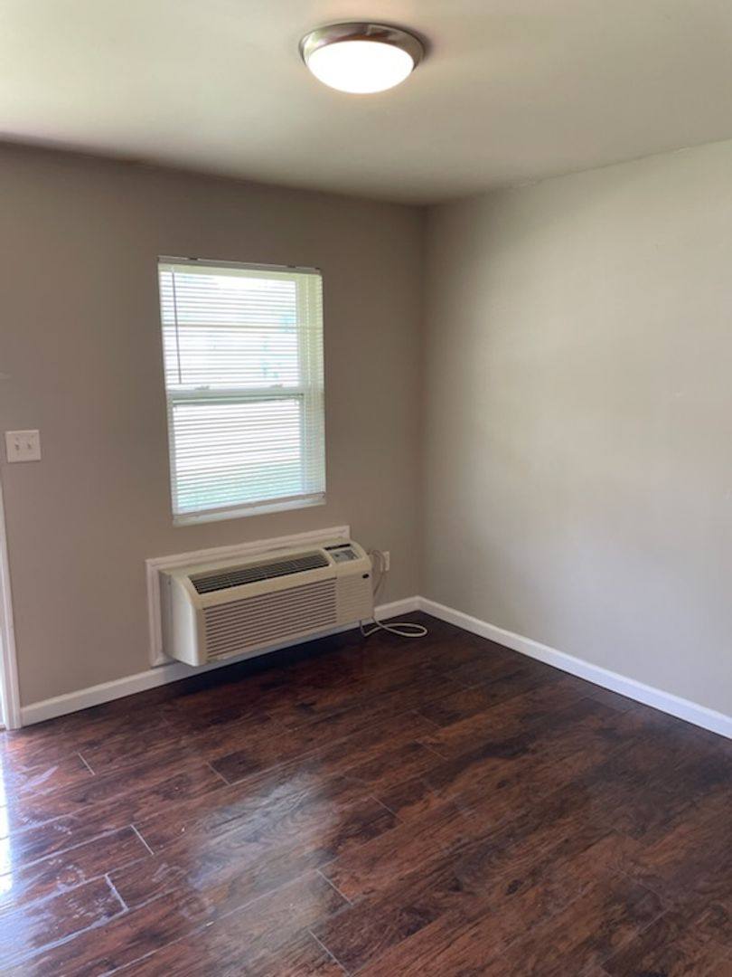 Apartment for rent at 563 Central Ave, Cleveland, TN 37312