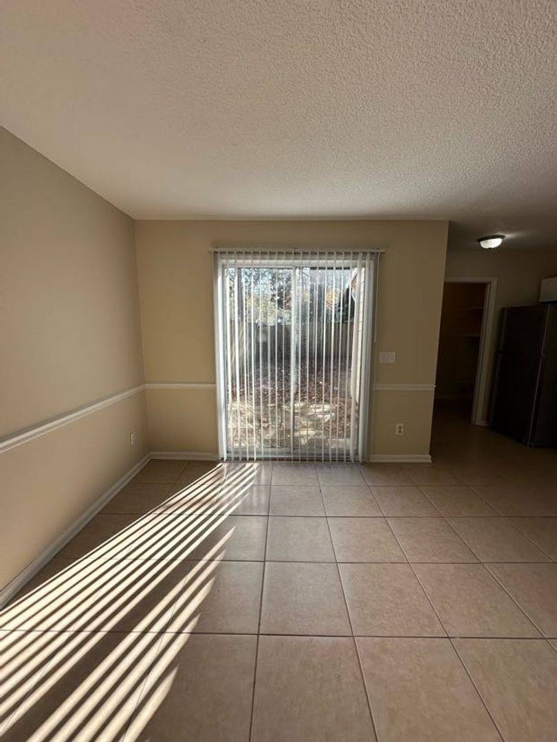 Townhouse for rent at 129 Inlet Reach Circle, Saint Marys, GA 31558