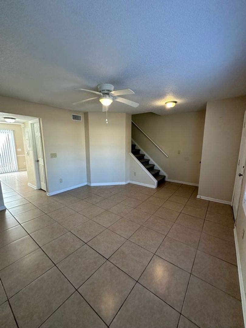 Townhouse for rent at 129 Inlet Reach Circle, Saint Marys, GA 31558