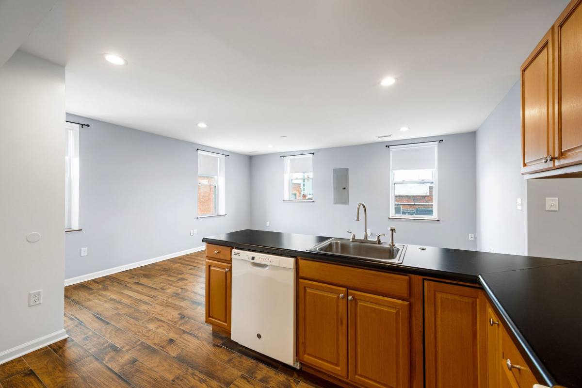Apartment for rent at 6 N 18th St, Richmond, VA 23223