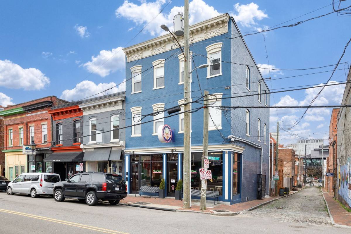 Apartment for rent at 6 N 18th St, Richmond, VA 23223