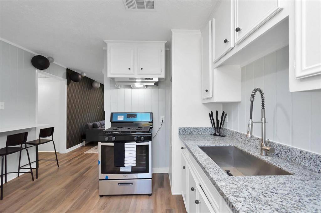 Apartment for rent at 3339 Simmons St #4, Houston, TX 77004