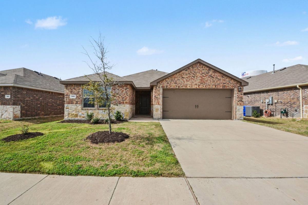 House for rent at 505 Banner Ave, Royse City, TX 75189