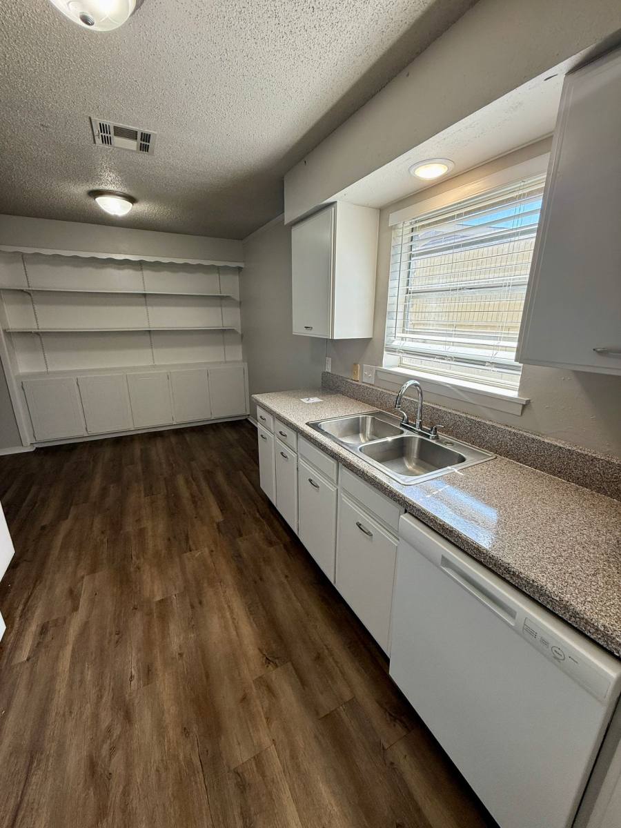 Apartment for rent at 3610 Robinhood Dr, Temple, TX 76502