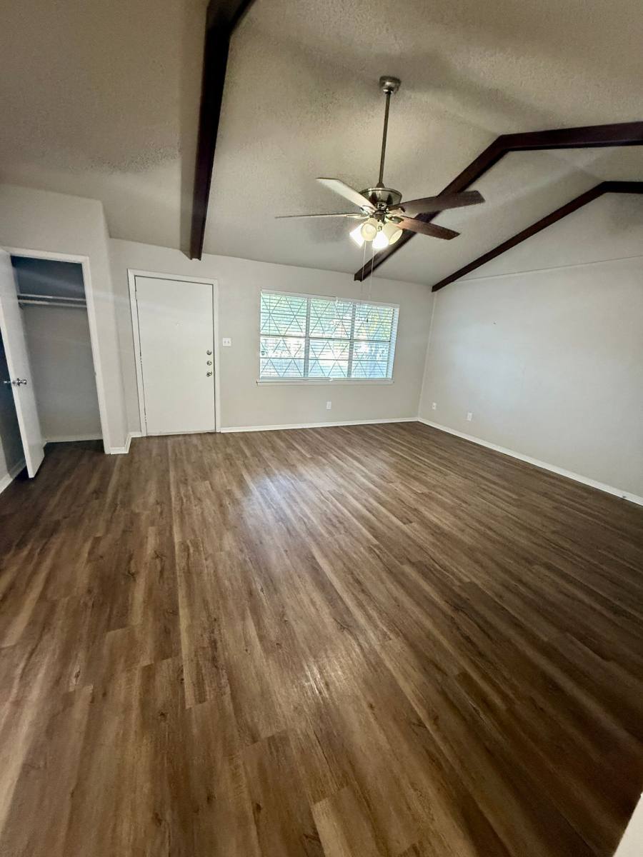 Apartment for rent at 3610 Robinhood Dr, Temple, TX 76502