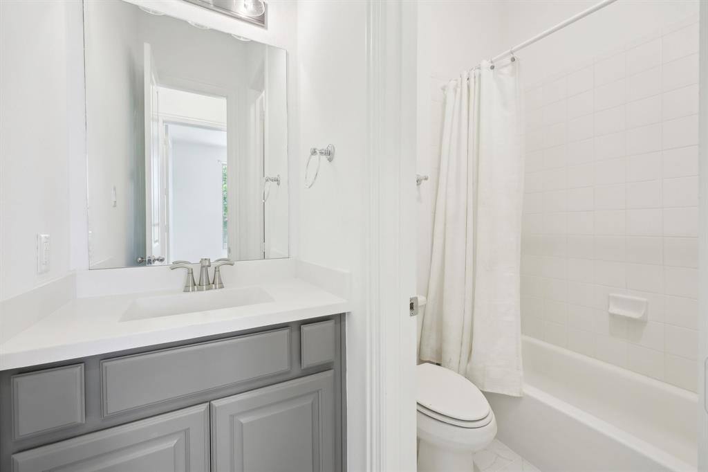 Apartment for rent at 4101 Hawthorn Dr, Aubrey, TX 76227