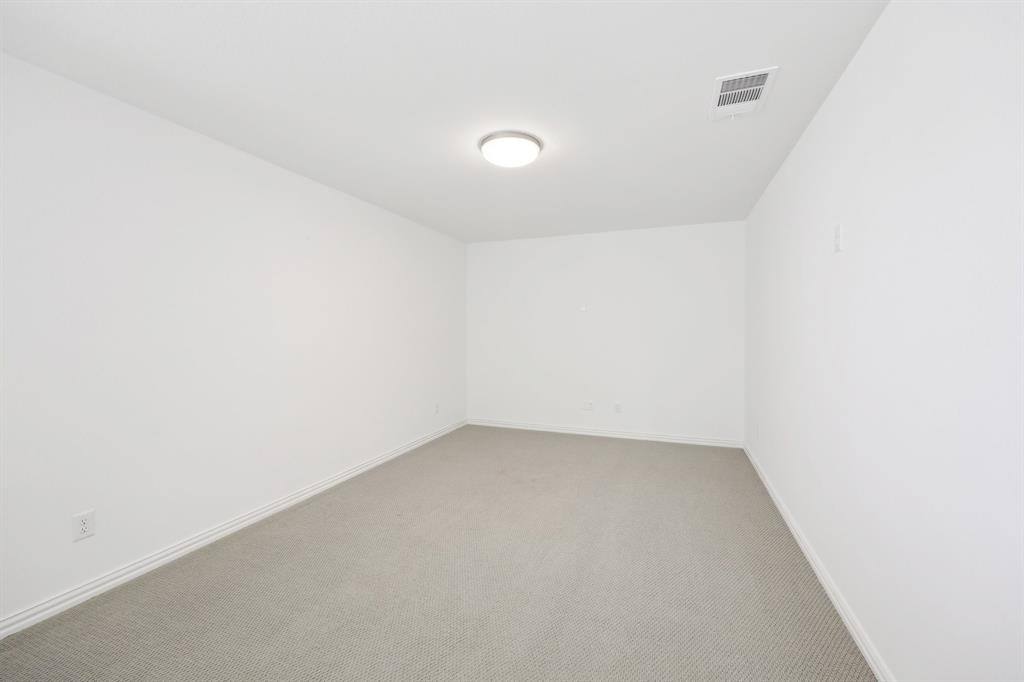 Apartment for rent at 4101 Hawthorn Dr, Aubrey, TX 76227