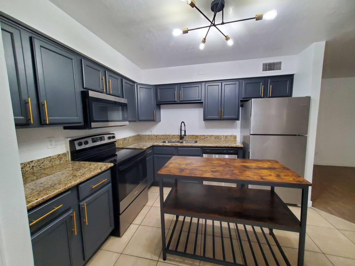 Condo for rent at 425 E Brown Rd, Mesa, AZ 85203