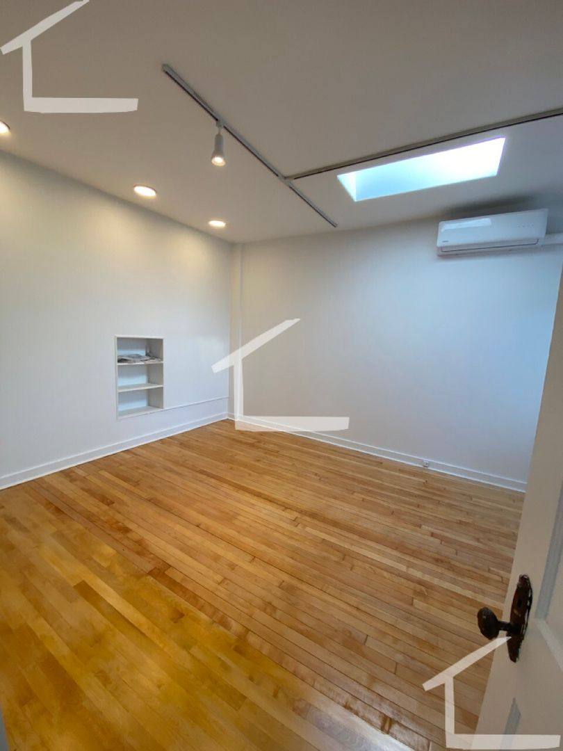 House for rent at 57 Boradlawn Pard, Chestnut Hill, MA 02467