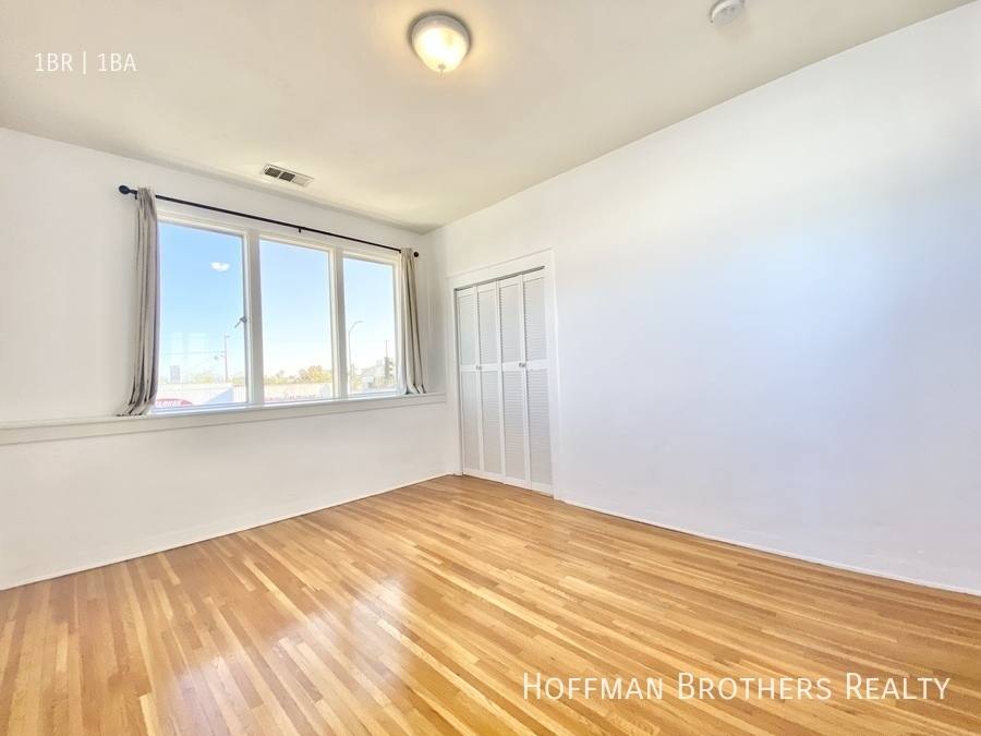 Apartment for rent at 706 N Curson Ave #3, Los Angeles, CA 90046