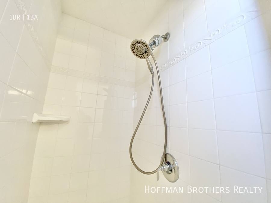 Apartment for rent at 706 N Curson Ave #3, Los Angeles, CA 90046
