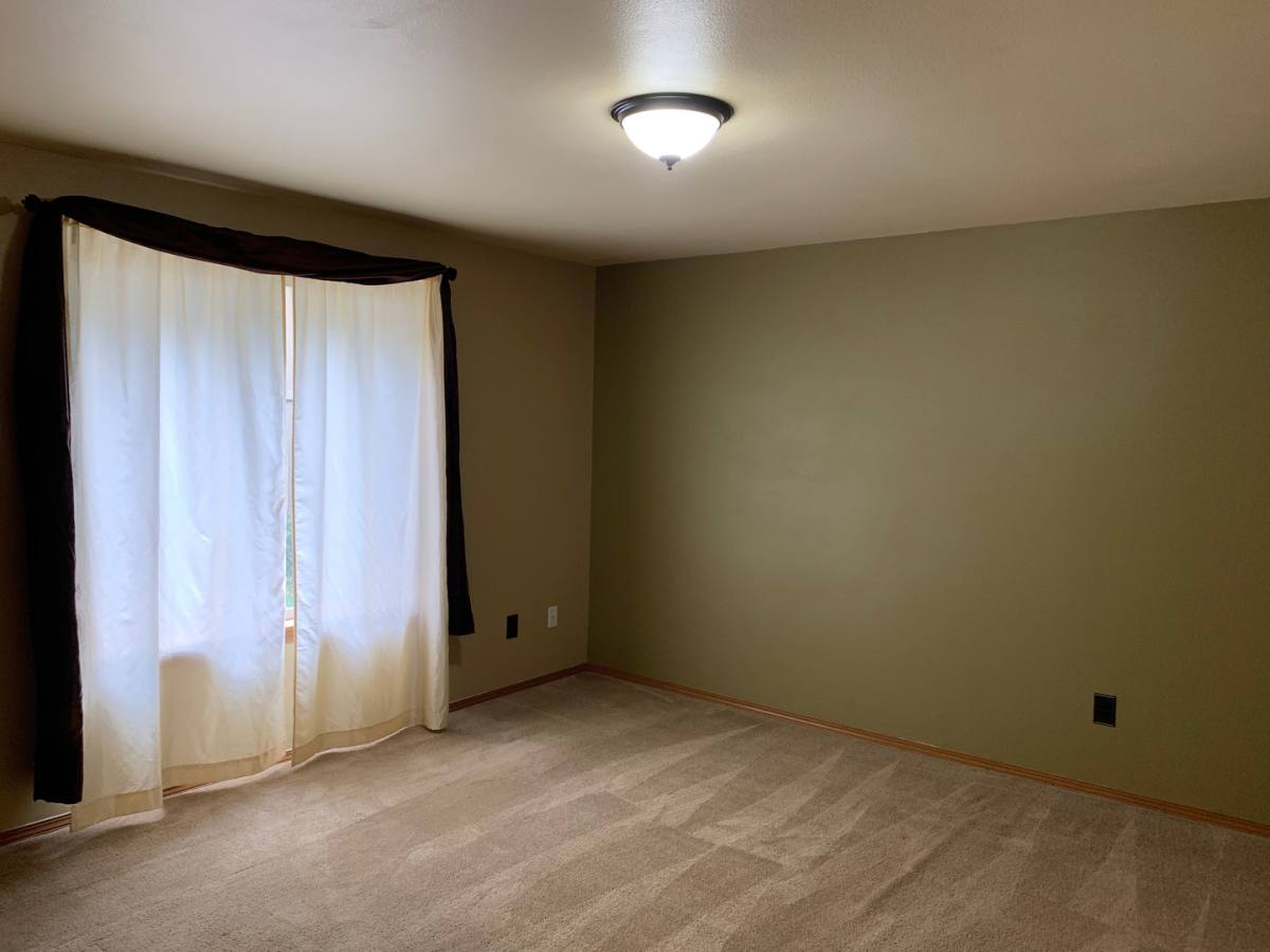 House for rent at 18525 Woodside Dr SE, Yelm, WA 98597