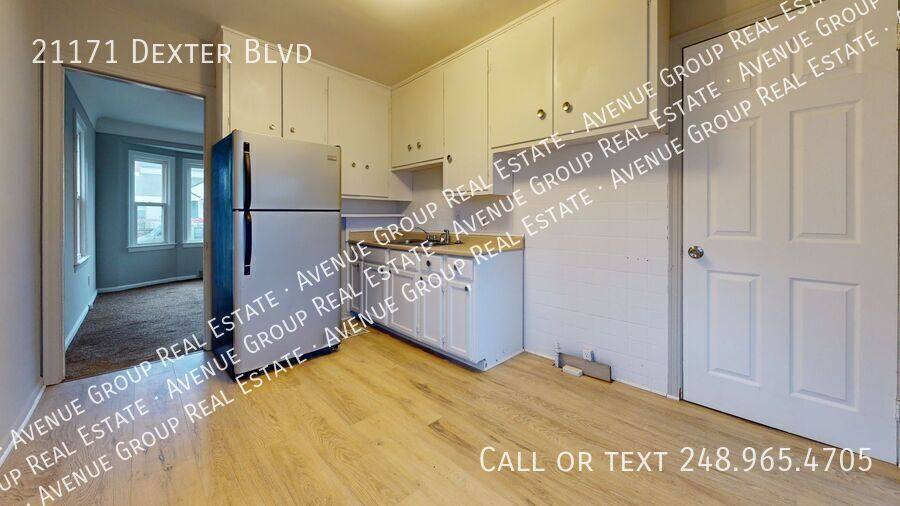 House for rent at 21171 Dexter Blvd, Warren, MI 48089