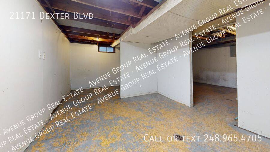 House for rent at 21171 Dexter Blvd, Warren, MI 48089