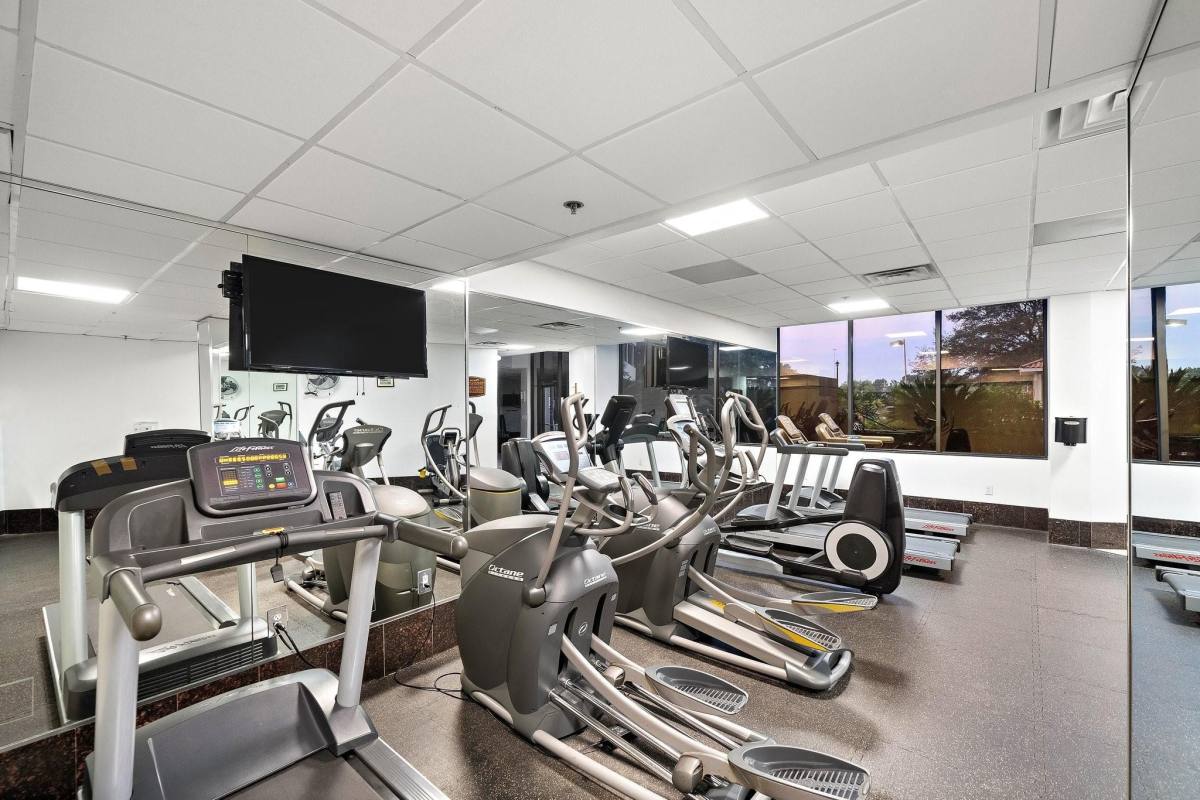 Condo for rent at 3525 Sage Rd #1014, Houston, TX 77056