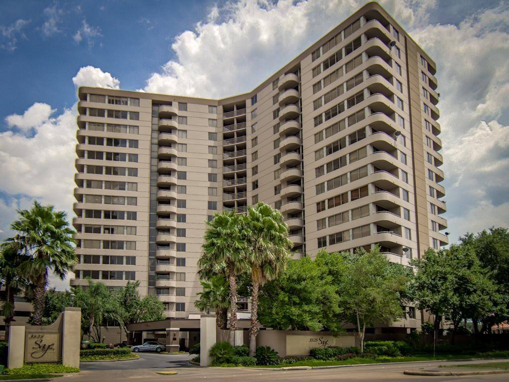 Condo for rent at 3525 Sage Rd #1014, Houston, TX 77056