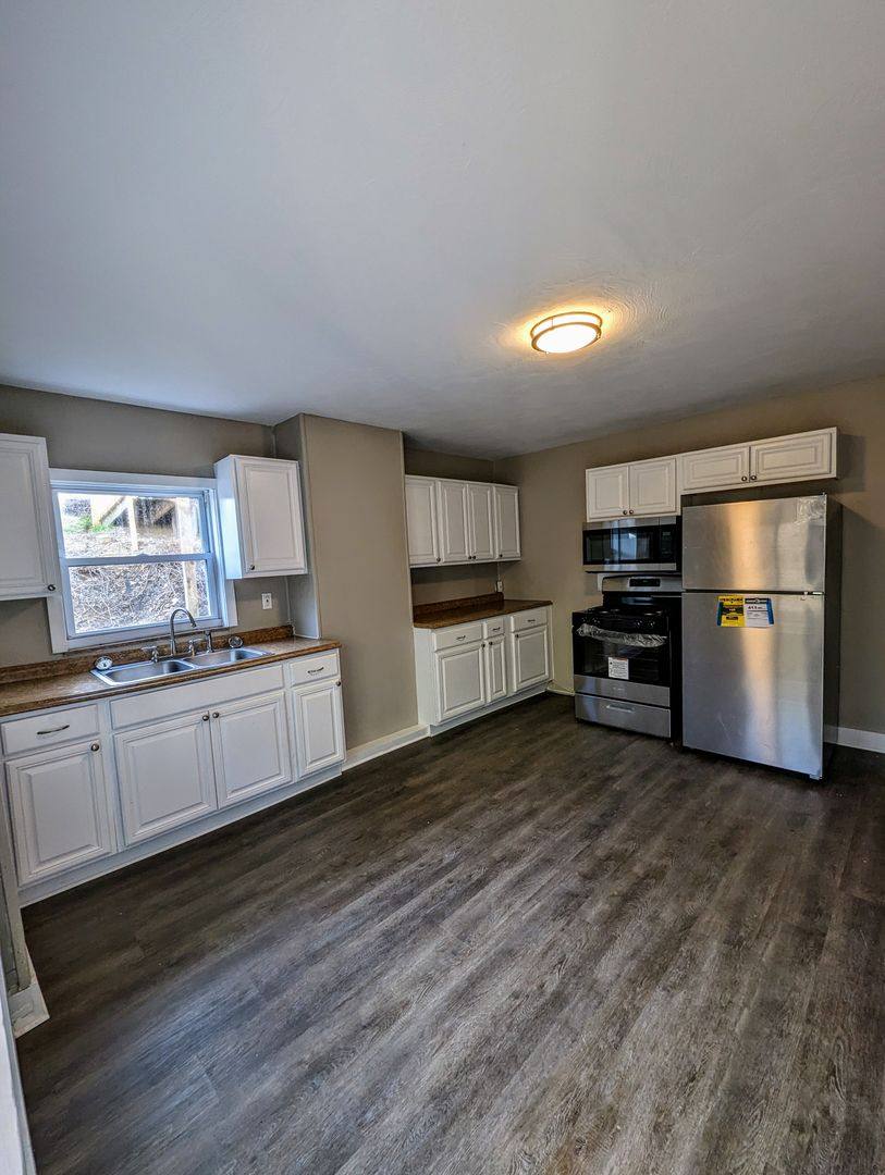 Apartment for rent at 70 Bigelow St #1, Pittsburgh, PA 15207