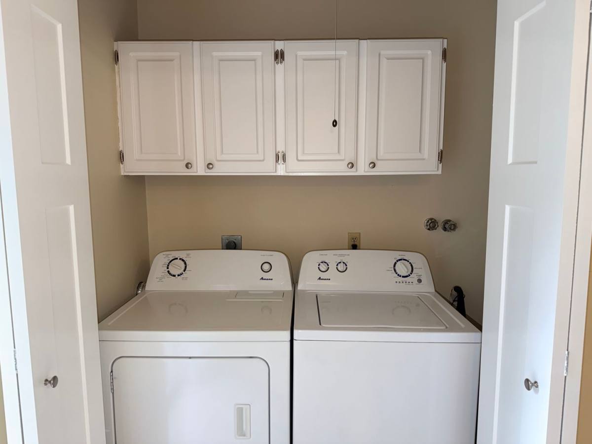 Townhouse for rent at 4815 SE Railroad Ave, Portland, OR 97222