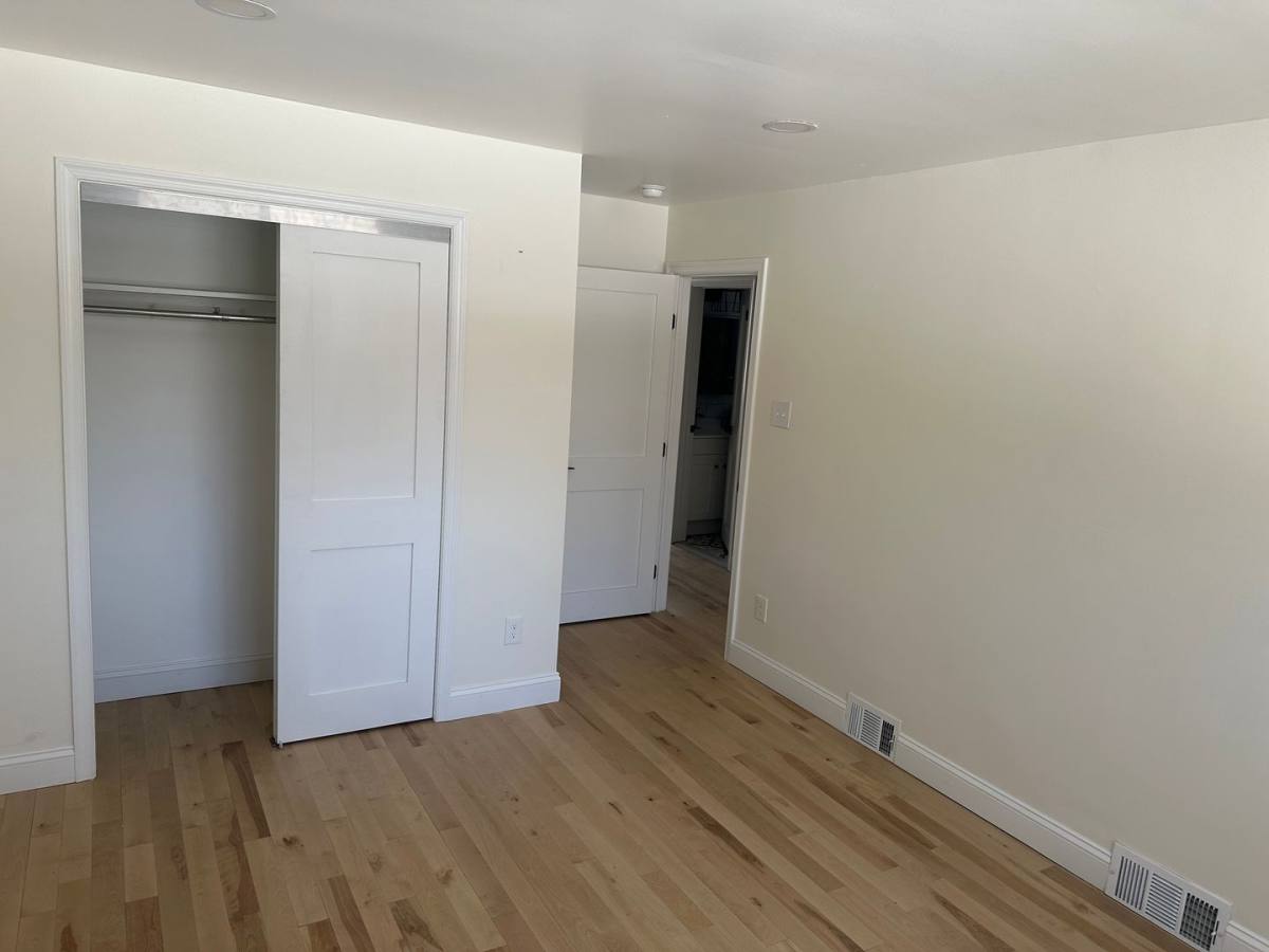 Apartment for rent at 4407 Rosemont Ave, Drexel Hill, PA 19026