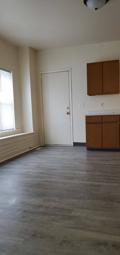 Apartment for rent at 1221 Berner, Green Bay, WI 54302