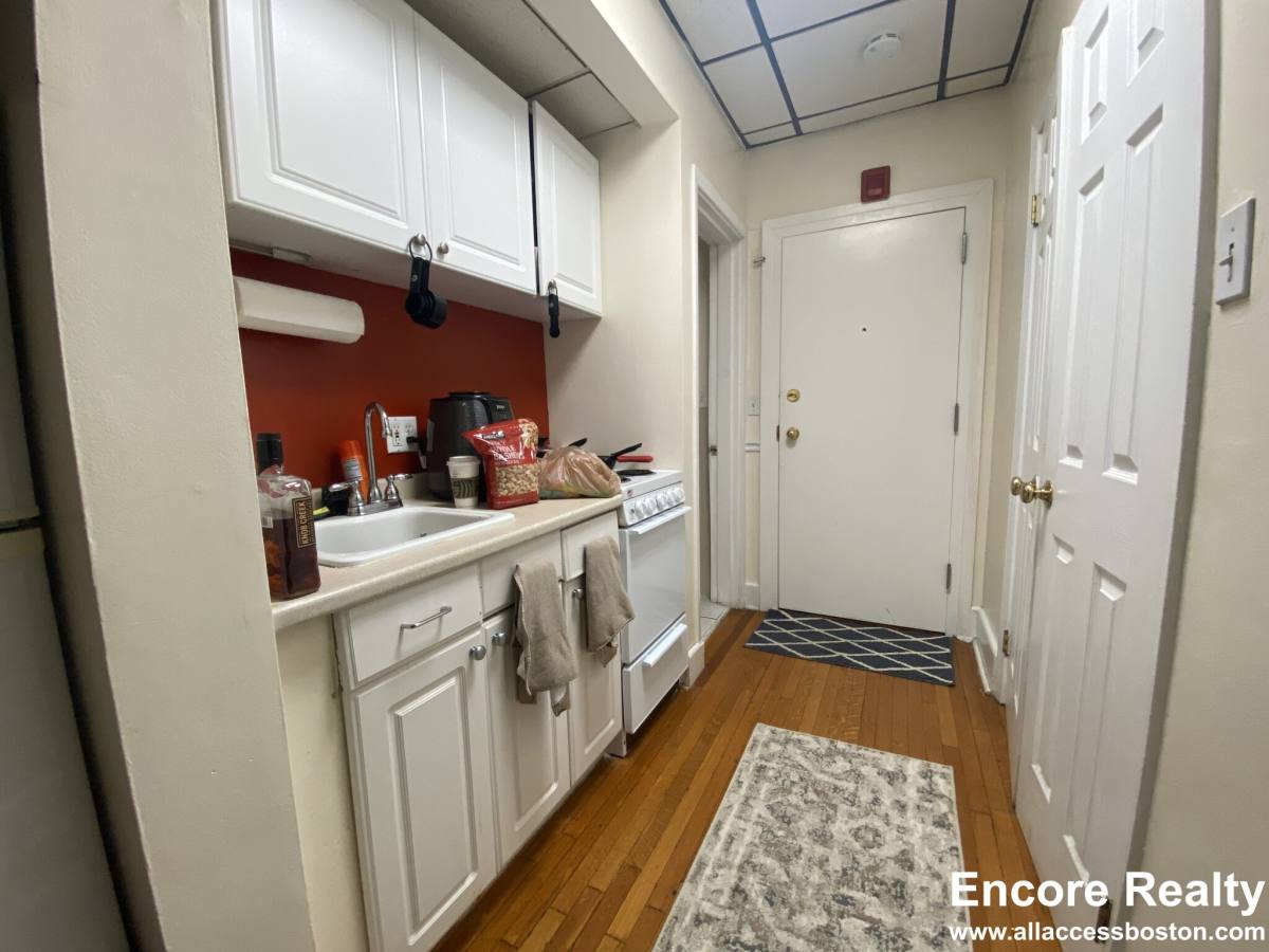 Apartment for rent at 879 Beacon St #10, Boston, MA 02215
