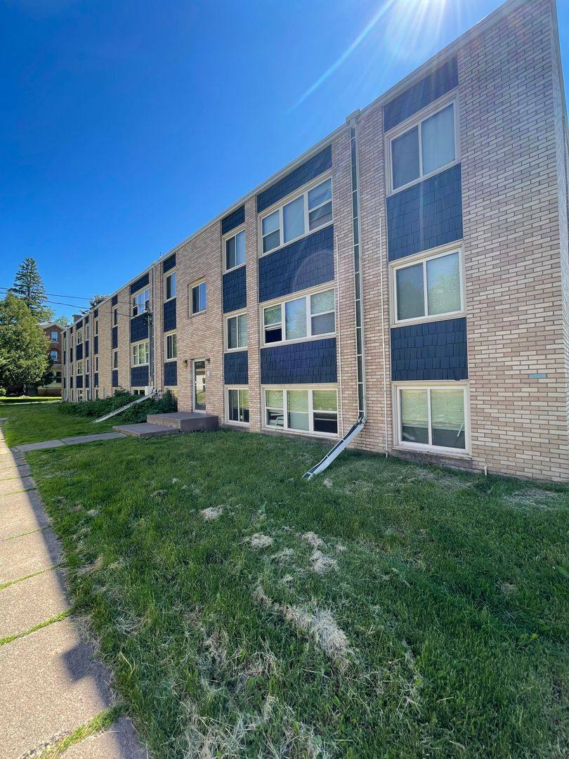Apartment for rent at 1807 E 3rd St #18, Duluth, MN 55812