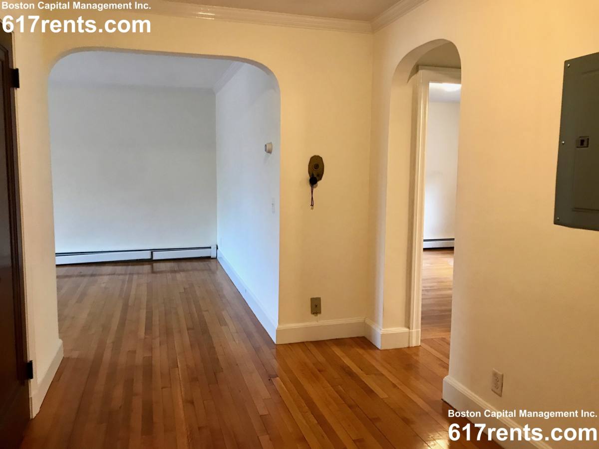Apartment for rent at 8 Mount Ida St #7, Newton, MA 02458