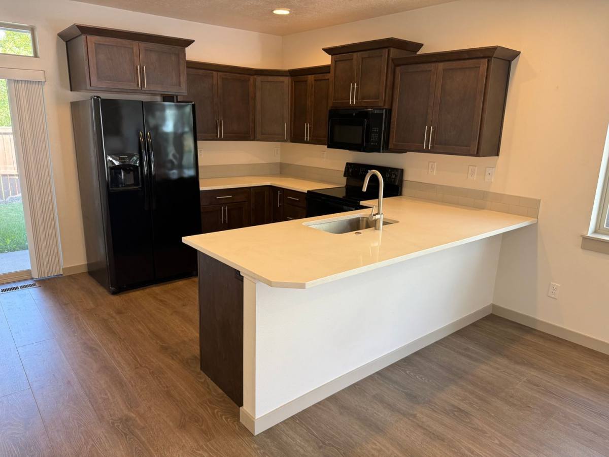 House for rent at 75 NE Cessna Dr, Bend, OR 97701