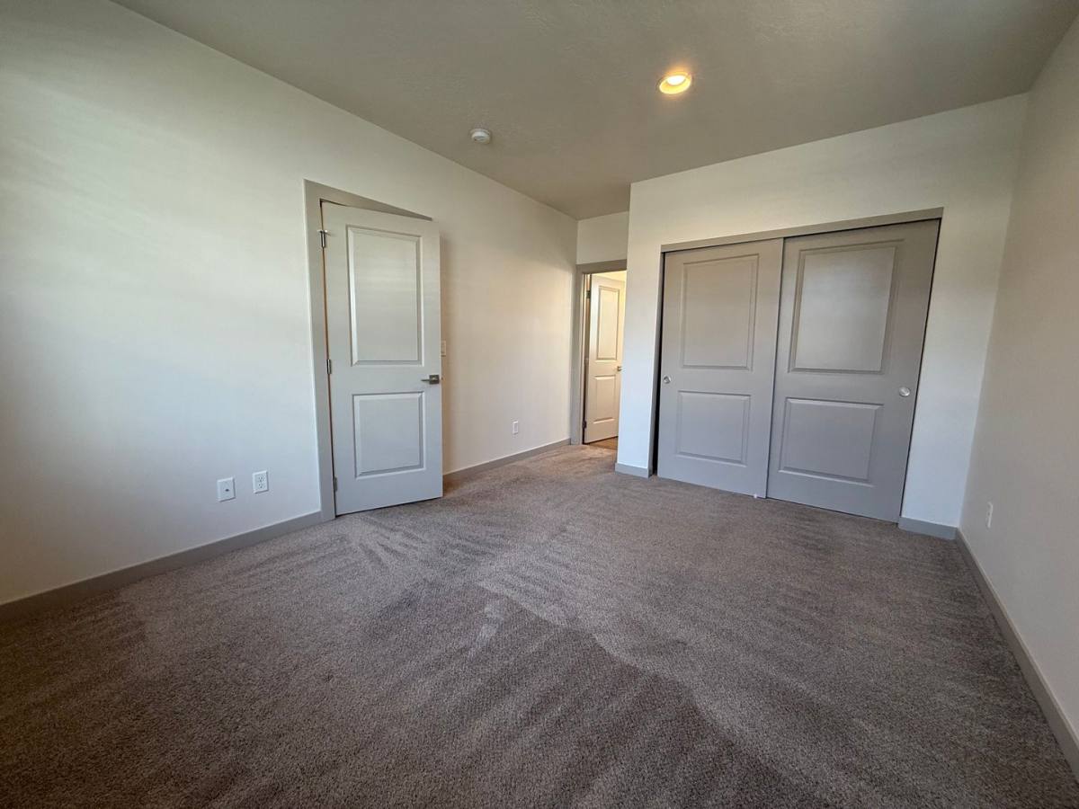 House for rent at 75 NE Cessna Dr, Bend, OR 97701