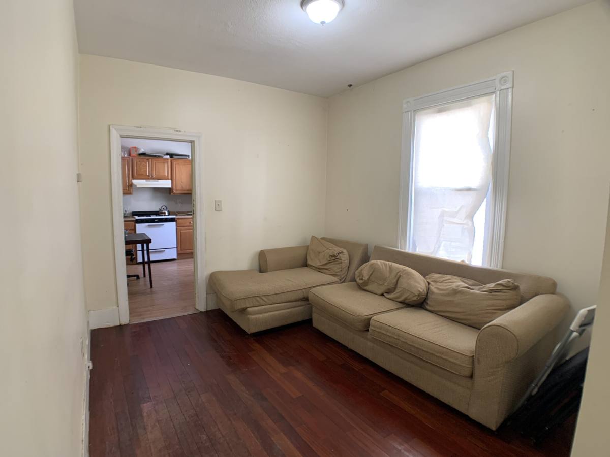 Apartment for rent at 569 Main St #1, Medford, MA 02155