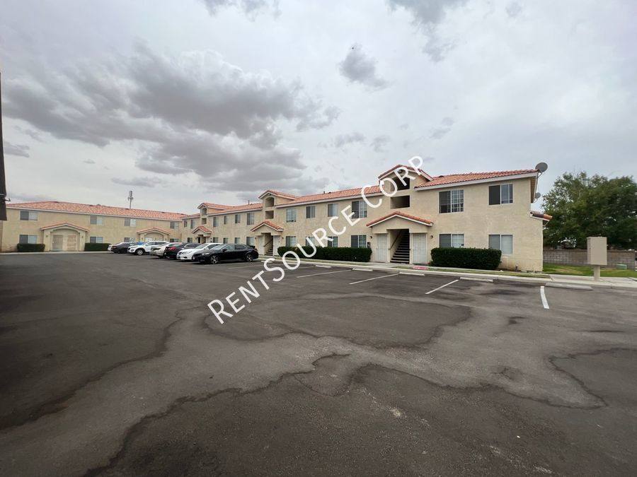 Townhouse for rent at 2910 B St #16, Rosamond, CA 93560